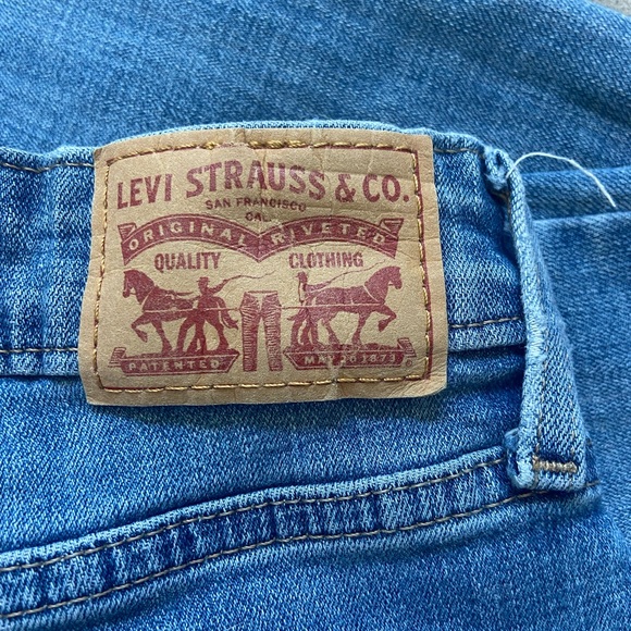 Levi’s 721 High Rise Skinny Women’s Jeans Size: 26 - Picture 4 of 5